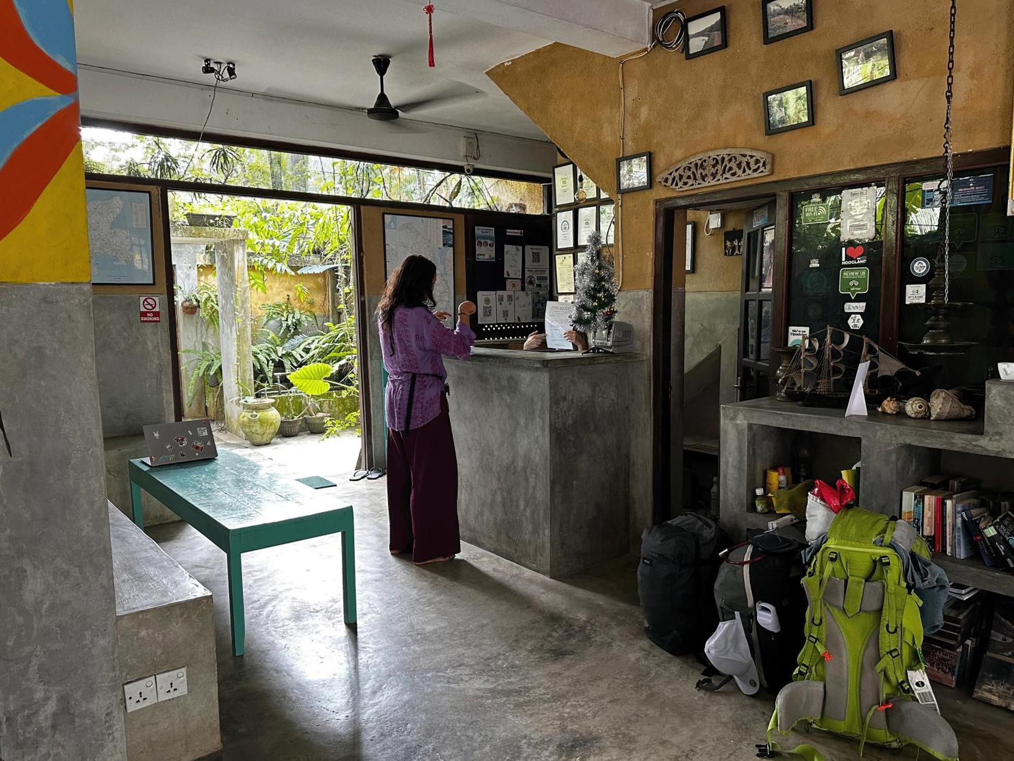 Cycling Backpacker Hostel & Cafe 乌纳瓦图纳 外观 照片